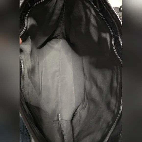 Bath & Body Works Bag Tote Silver Chrome Shoulder Handbag Purse Quilted Look - Picture 9 of 10